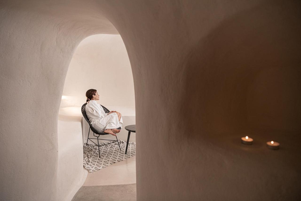 On The Rocks - Small Luxury Hotels Of The World (Adults Only) Имеровигли Экстерьер фото