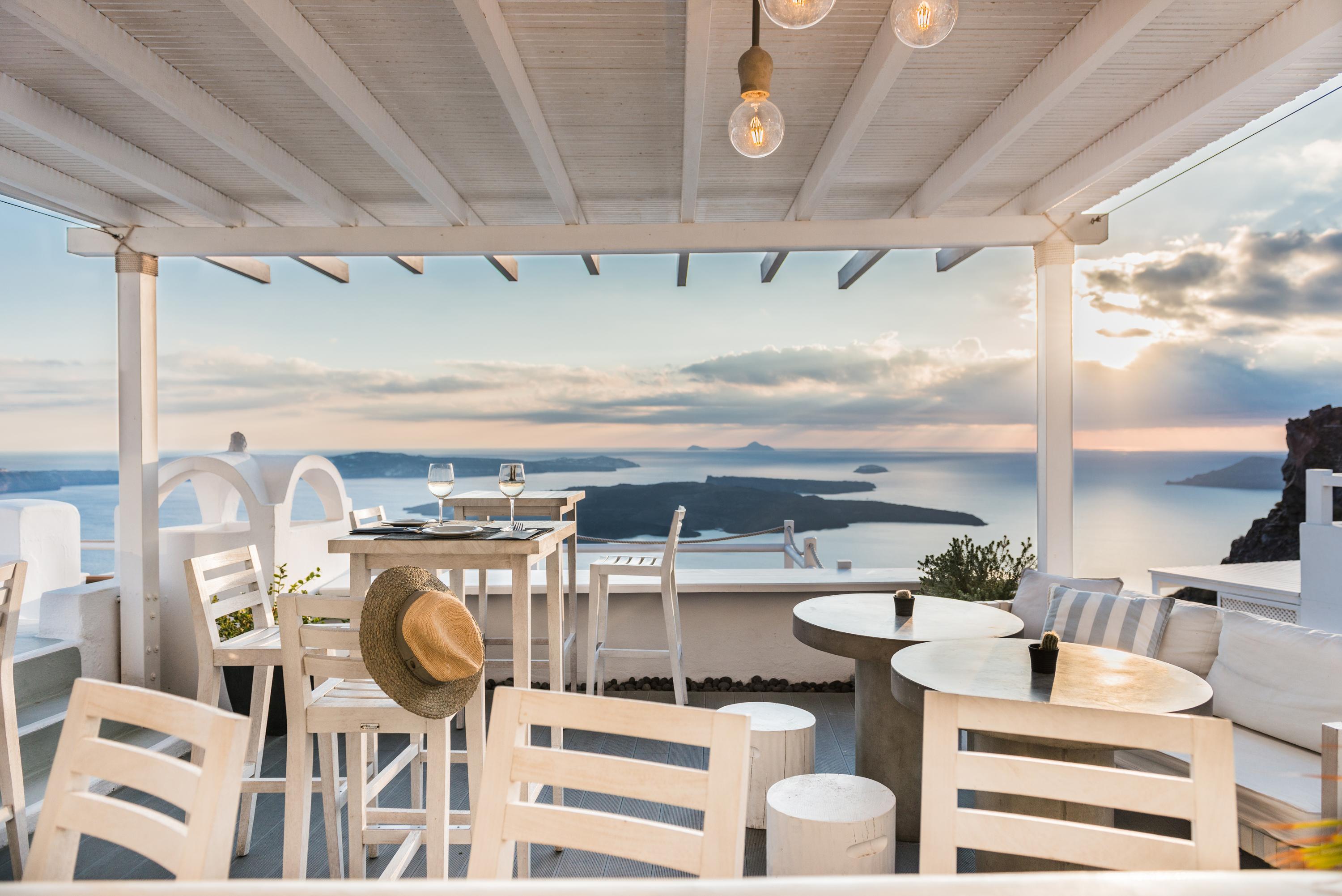 On The Rocks - Small Luxury Hotels Of The World (Adults Only) Имеровигли Экстерьер фото